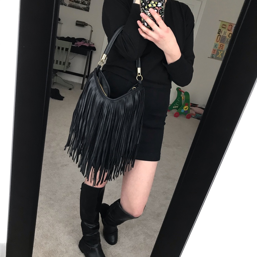 Fringe shoulder bag